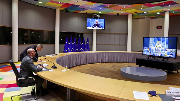 Ue, otto cittadini su dieci favorevoli allo Stato di diritto. Niente soldi a chi non lo rispetta Ue, otto cittadini su dieci favorevoli allo Stato di diritto. Niente soldi a chi non lo rispetta