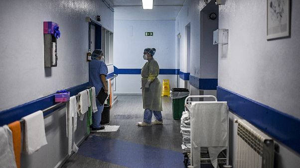 O Presidente português sublinhou que a pressão que o SNS está a sentir pode aumentar nas próximas semanas O Presidente português sublinhou que a pressão que o SNS está a sentir pode aumentar nas próximas semanas