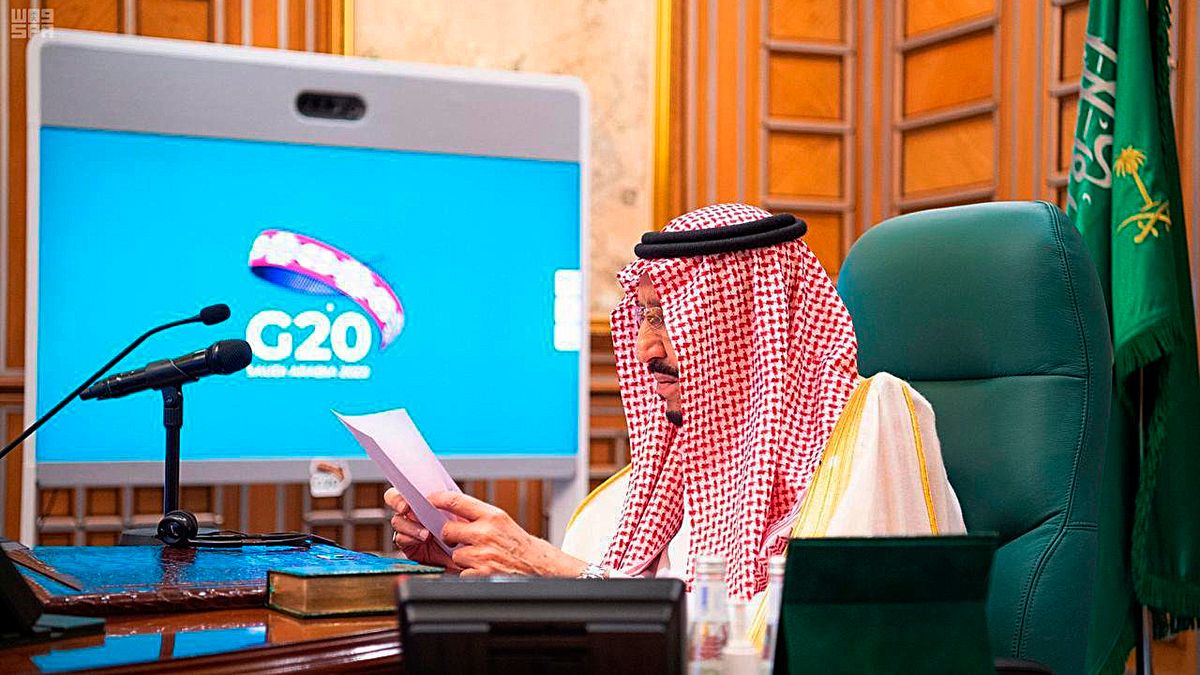 Rei Salman, da Arábia Saudita, numa videoconferência do G20 em março deste ano