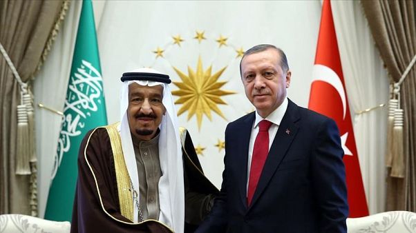 Cumhurbaşkanı Recep Tayyip Erdoğan, Suudi Arabistan Kralı Selman bin Abdülaziz el-Suud ile telefonda görüştü Cumhurbaşkanı Recep Tayyip Erdoğan, Suudi Arabistan Kralı Selman bin Abdülaziz el-Suud ile telefonda görüştü