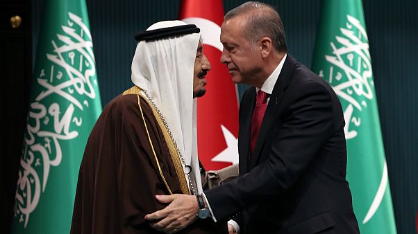 السعودية نيوز |
بعد طول جفاء.. اتصال بين أردوغان والملك سلمان وشكر خاص للسعودية على رئاسة مجموعة ال20
السعودية نيوز |
بعد طول جفاء.. اتصال بين أردوغان والملك سلمان وشكر خاص للسعودية على رئاسة مجموعة ال20