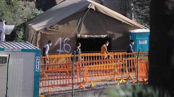 Campamento de emergencia en Barranco Seco, Las Palmas de Gran Canaria Campamento de emergencia en Barranco Seco, Las Palmas de Gran Canaria
