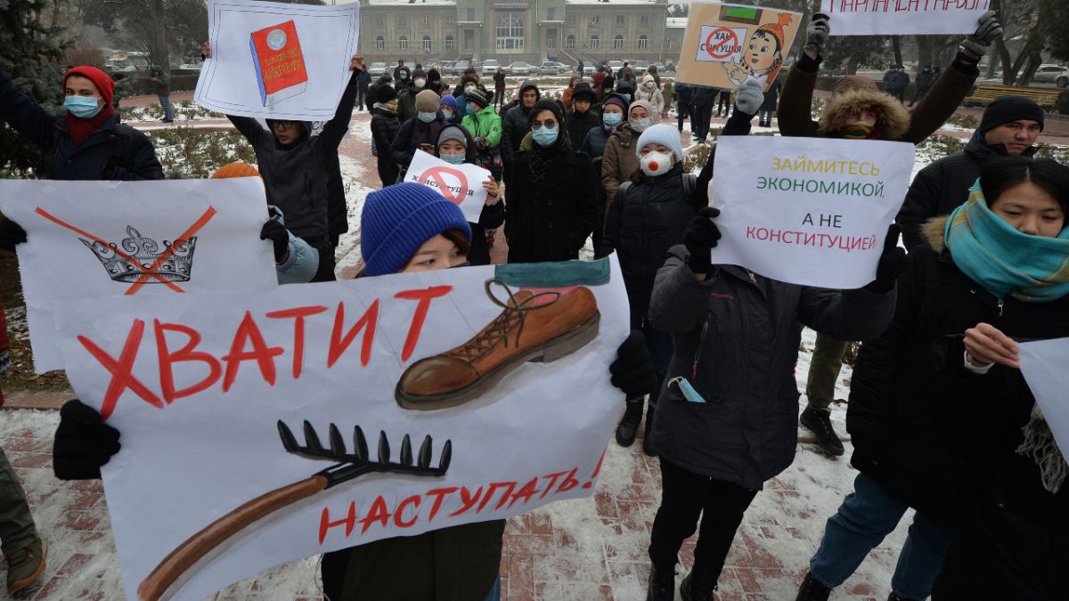 مظاهرات قرغيزستان