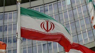پرچم ایران مقابل آژانس بین‌المللی انرزی اتمی