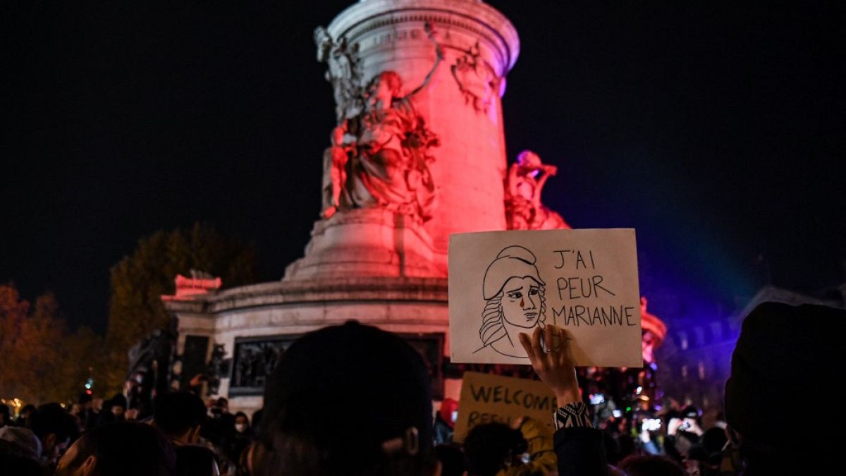 Manifestation place de la République à Paris sur fond de controverse autour du texte sur la "sécurité globale", le 24/11/2020