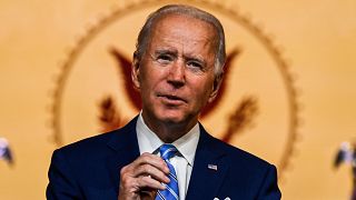 Covid-19 : Biden appelle à la prudence à Thanksgiving
