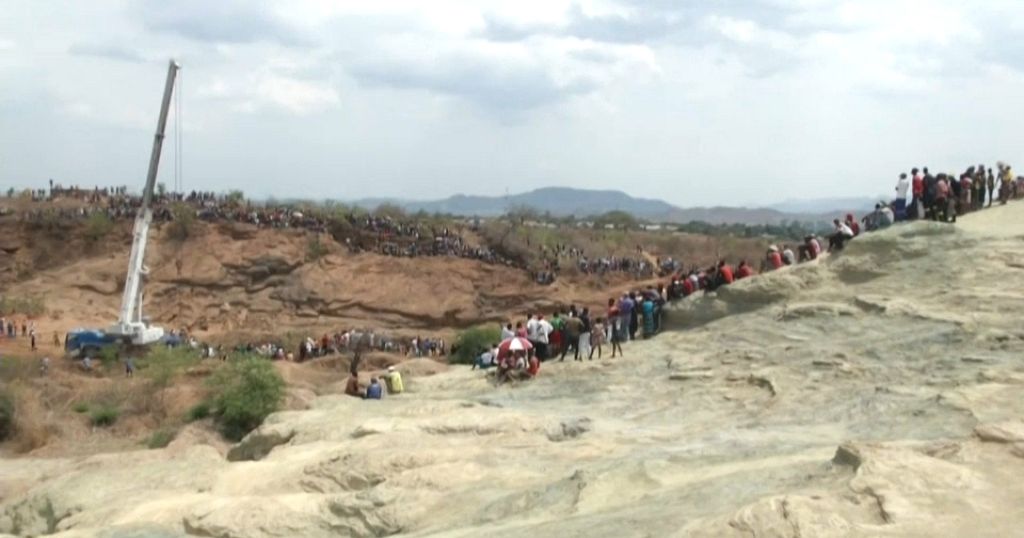 Zimbabwe: Dozens trapped after gold mine collapse