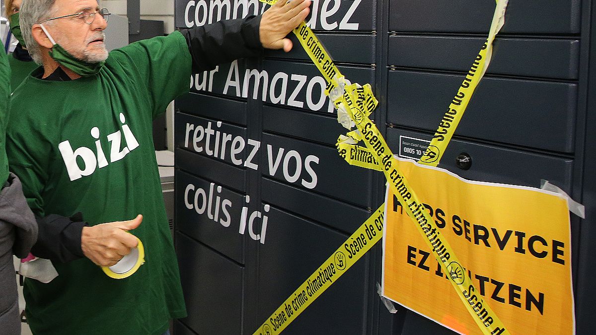 Protesto contra a Amazon em França
