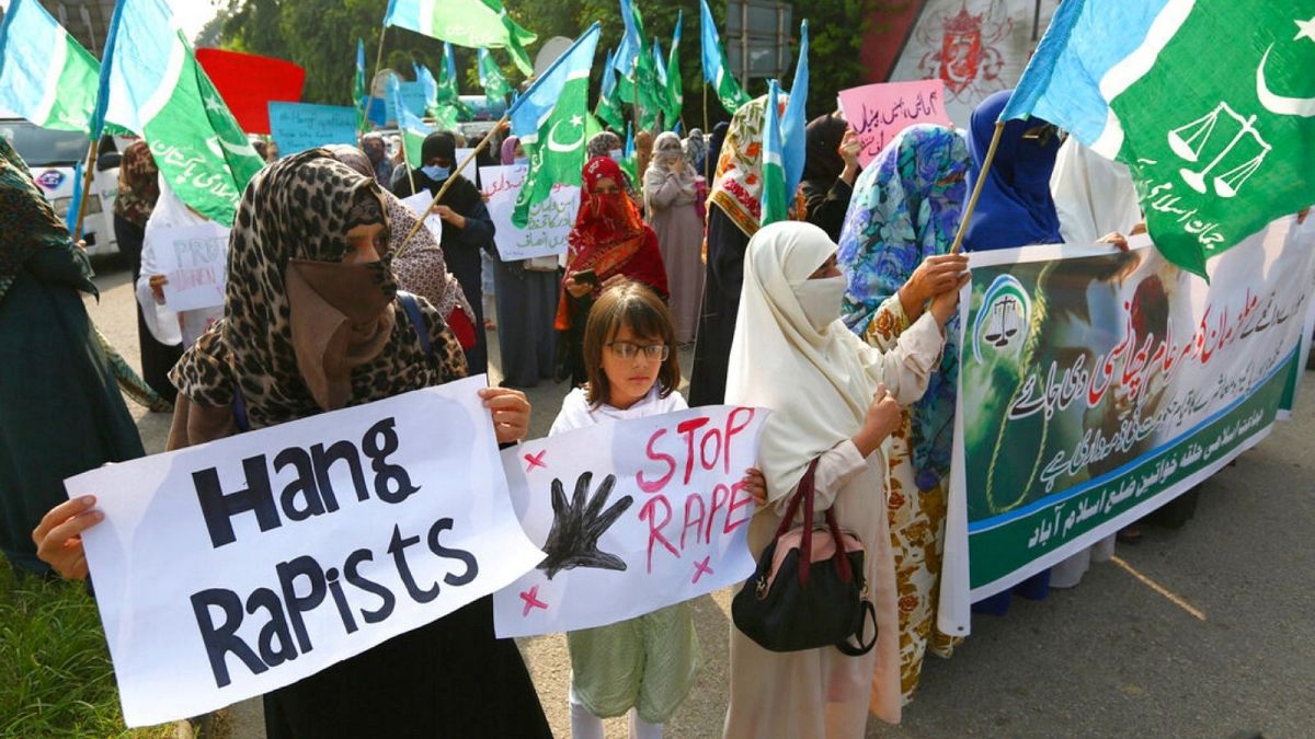 تظاهرات اخیر یک گروه مذهبی علیه جرائم جنسی در پاکستان