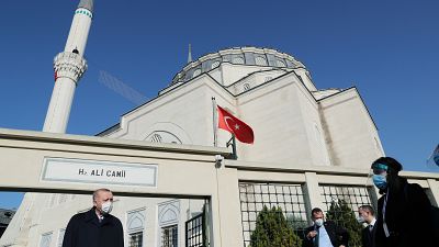 Erdoğan: İslam düşmanlığı virüsü, Covid-19'dan daha hızlı yayılıyor