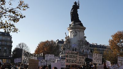 Fransa'da güvenlik yasa tasarısı protesto edildi 