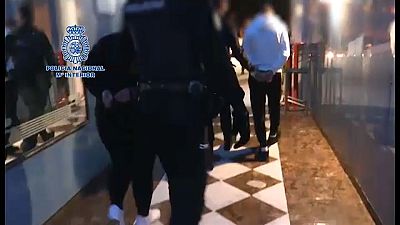 Spagna: costrette a prostituirsi 7 giorni su 7, 20 arresti