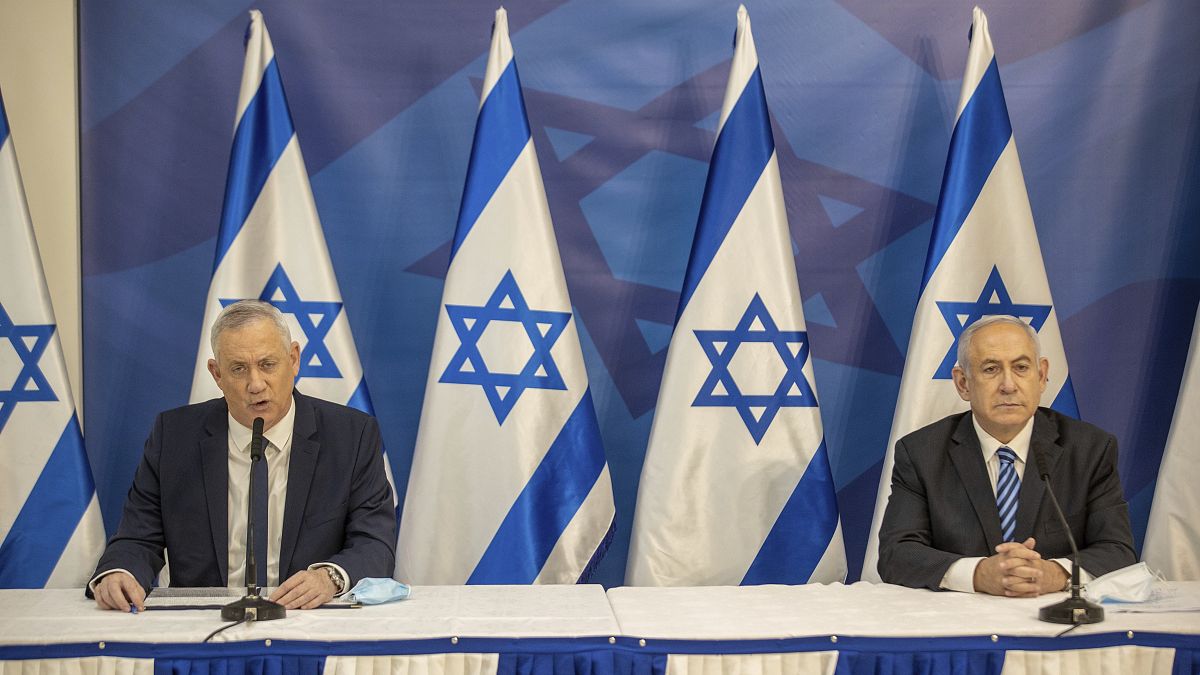 رئيس الوزراء الإسرائيلي بنيامين نتنياهو ووزير الدفاع الإسرائيلي بيني غانتس