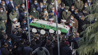 Ιράν: Θρήνος στην κηδεία του πυρηνικού επιστήμονα