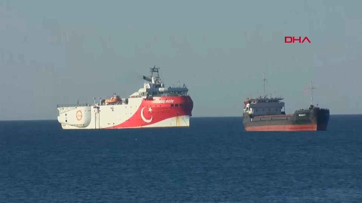 Исследовательское судно Oruç Reis вернулось в Турцию
