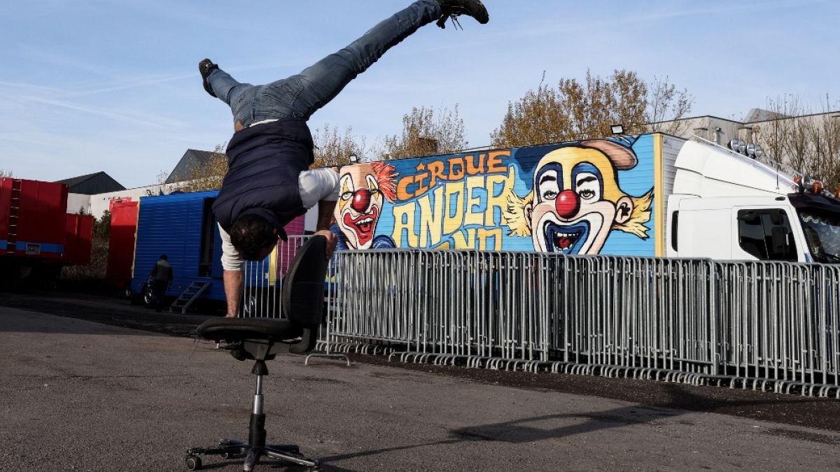 Pandemia deixa artistas de circo no limbo