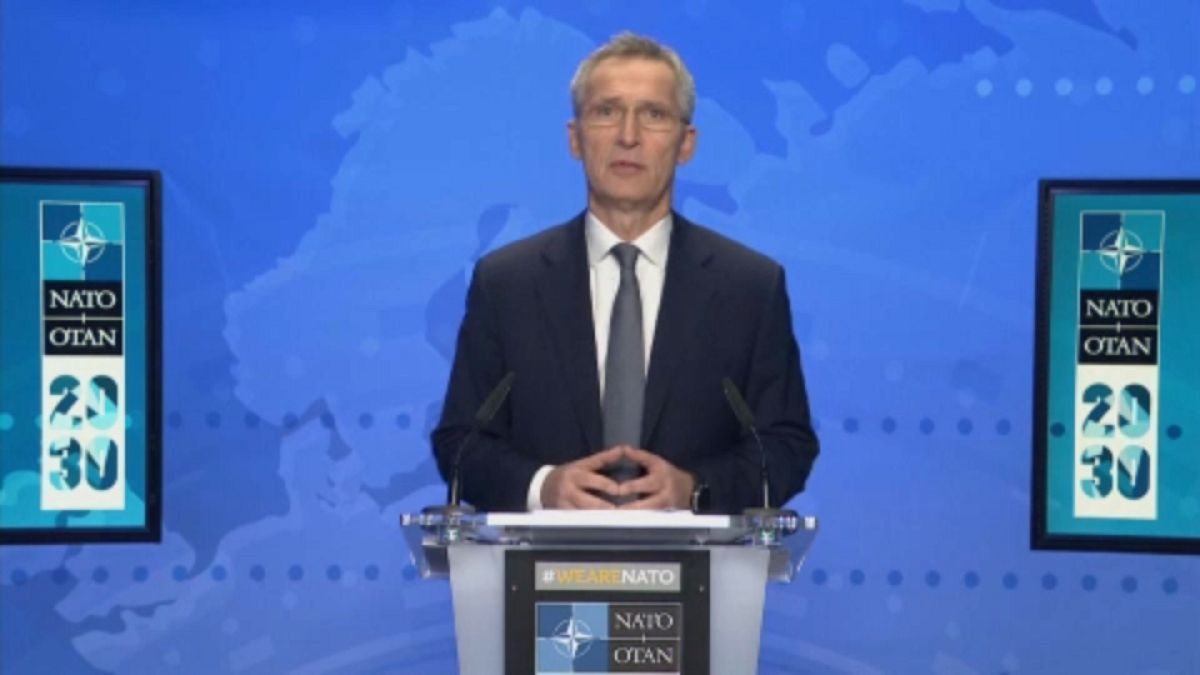 A NATO-főtitkár csúcstalálkozóra hívta Joe Bident