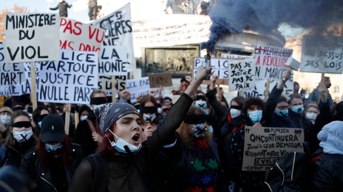 Fransa'da güvenlik yasasına karşı eylemler