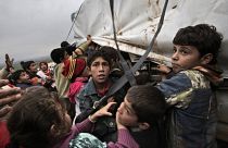  أطفال سوريون فروا من منازلهم في أطمة، سوريا