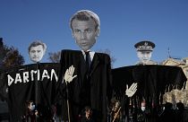 Társadalmi nyomásra írják át a francia nemzetbiztonsági törvényt