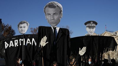 Pancartes de manifestants, 28 novembre 2020 à Paris
