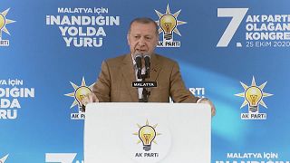 Erdogan enfrenta Macron e a União Europeia 