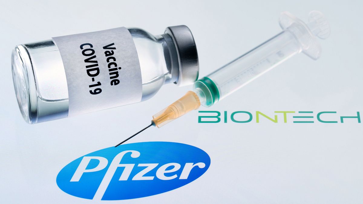 Reino Unido se convierte en el primer país en autorizar la vacuna contra la COVID de Pfizer