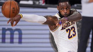 LeBron James Extends Los Angeles Lakers Contract for $85 million