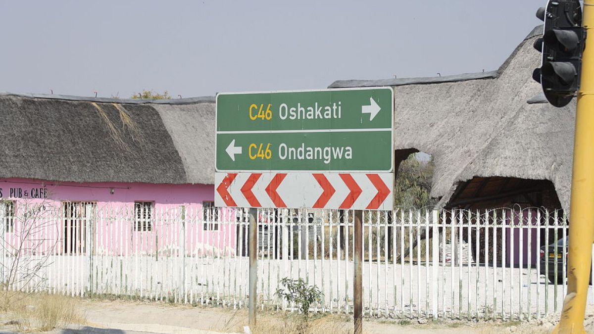 B1/C46 Kreuzung Mandume Ndemufayo Street in Ongwediva, Namibia