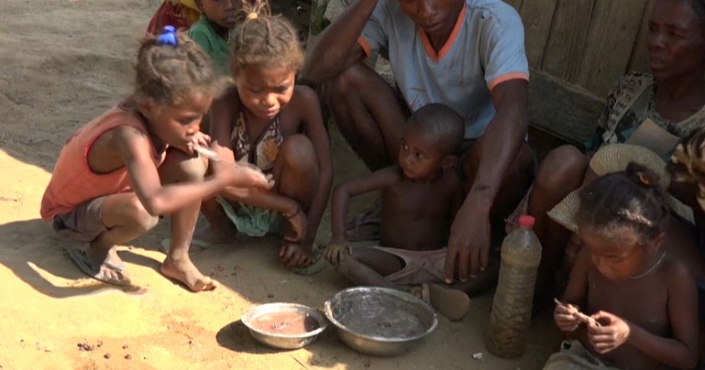 What the clay? People are eating white dirt for 'nutritional value.