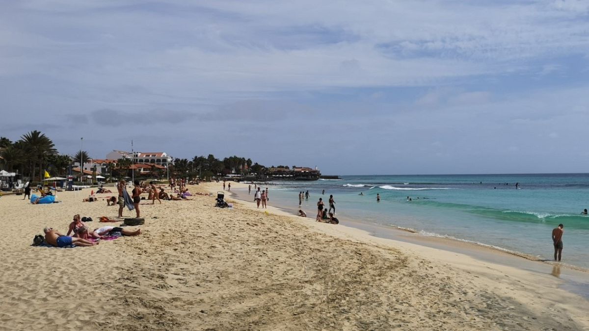 Praia de santa Maria, na ilha do Sal, em Cabo Verde