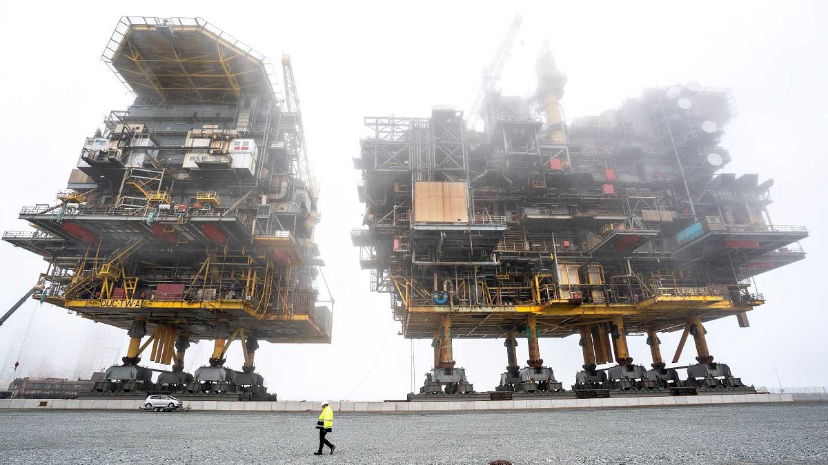 Danimarka'da Frederikshavn yakınlarında petrol ve doğalgaz arama platformu