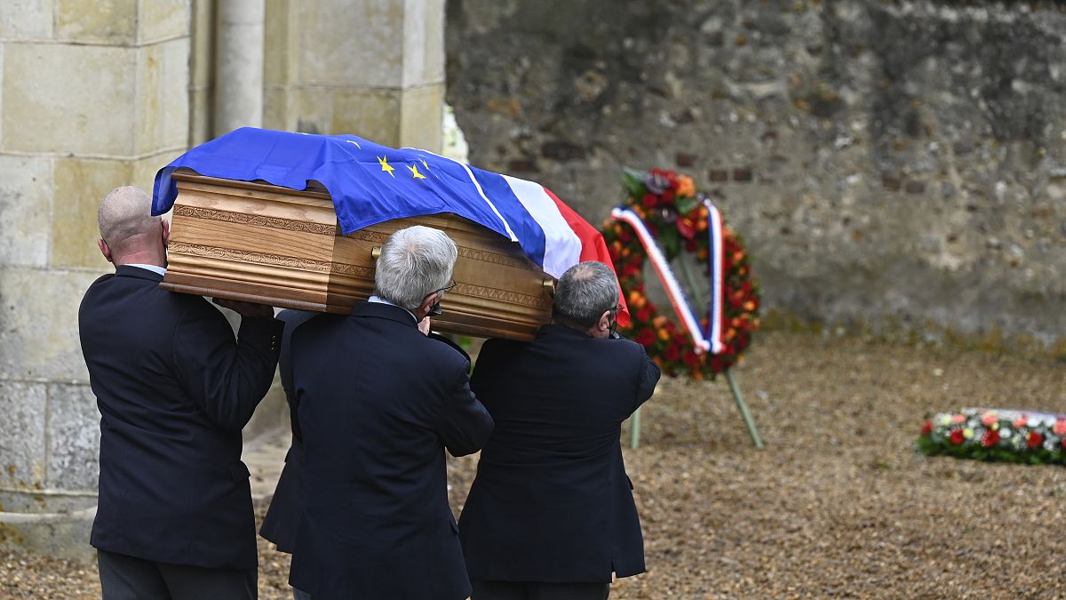 Obsèques de Valérie Giscard d'Estaing dans l'intimité