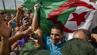 Algérie : Un an de prison pour l'opposant Karim Tabbou