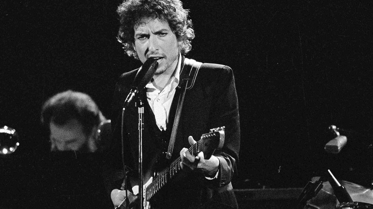 Всего Боба Дилана купили за сотни миллионов