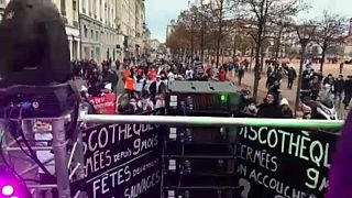 Lockdown-Protest in Frankreich: "Wir sind wesentlich"