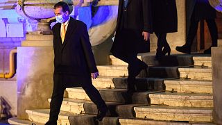 Primeiro-ministro romeno demite-se