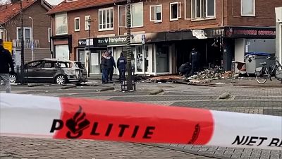 شاهد: الأضرار التي خلفها ثالث تفجير في متجر بولندي في أمستردام