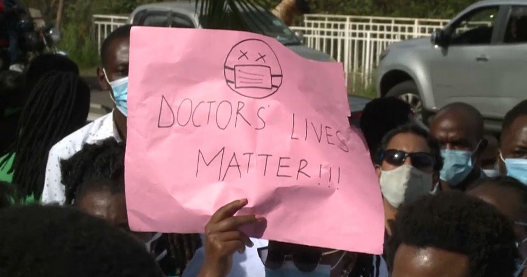 Angry medics protest poor working conditions during COVID in Kenya