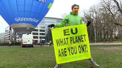 Greenpeace deploys hot air ballon near EU Council