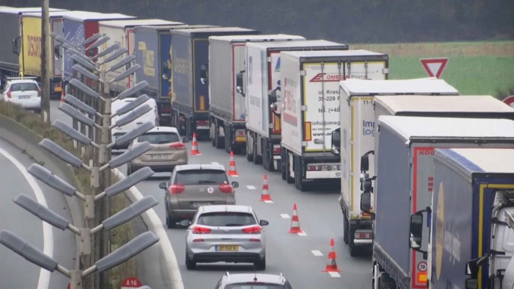 Brits are stocking up: Brexit causes long truck traffic jams at the border