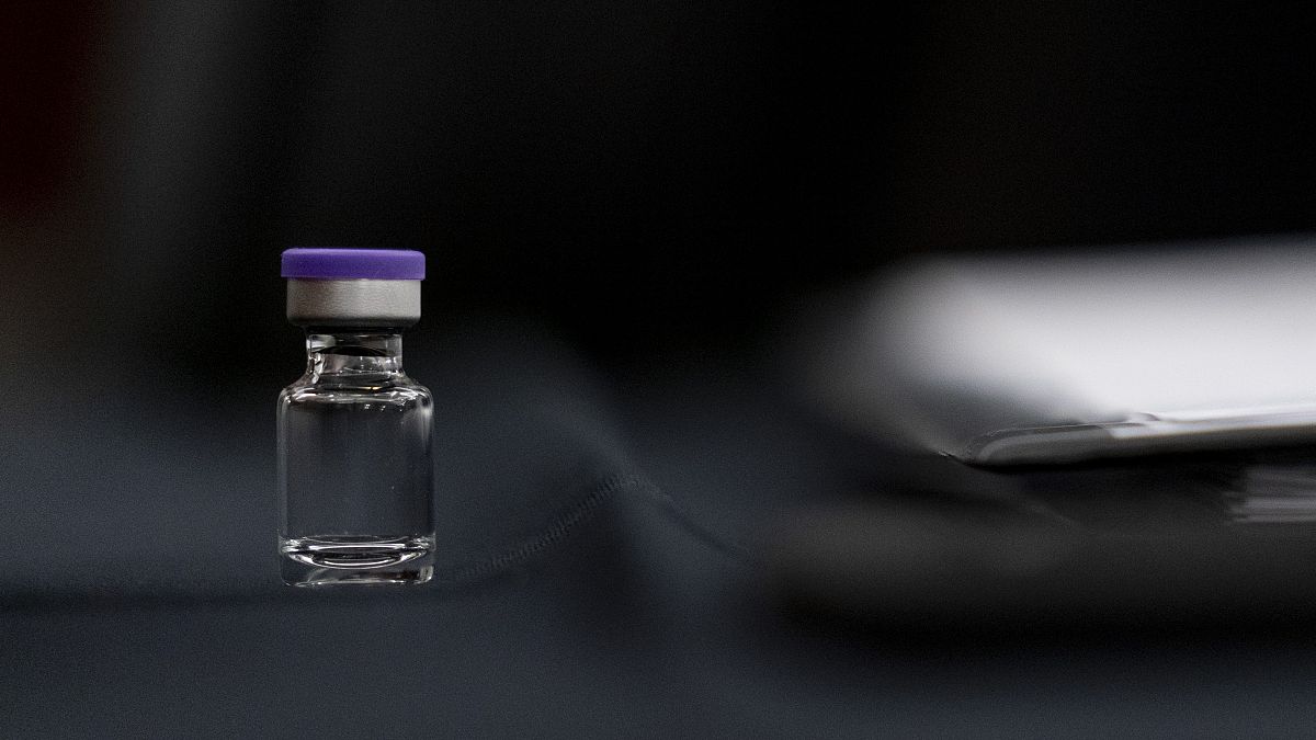 Zuversicht und Vorsicht: Wie schnell soll das Impfen beginnen? 