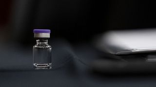 Zuversicht und Vorsicht: Wie schnell soll das Impfen beginnen?
