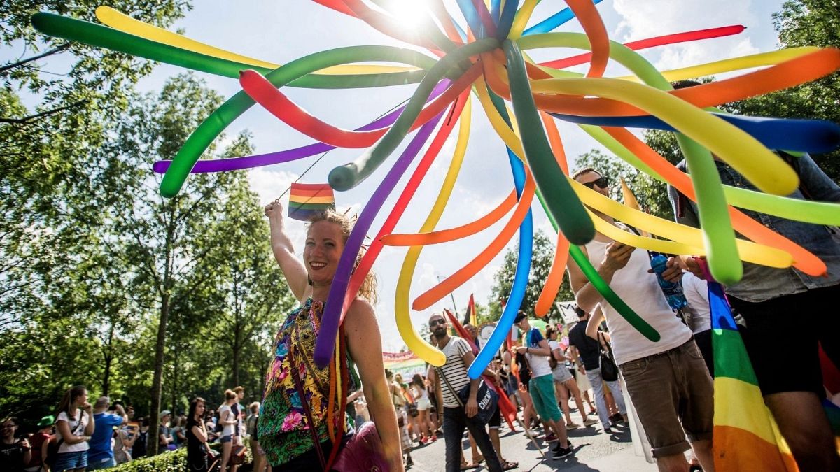 رژه دگرباشان جنسی در مجارستان (عکس آرشیوی است)