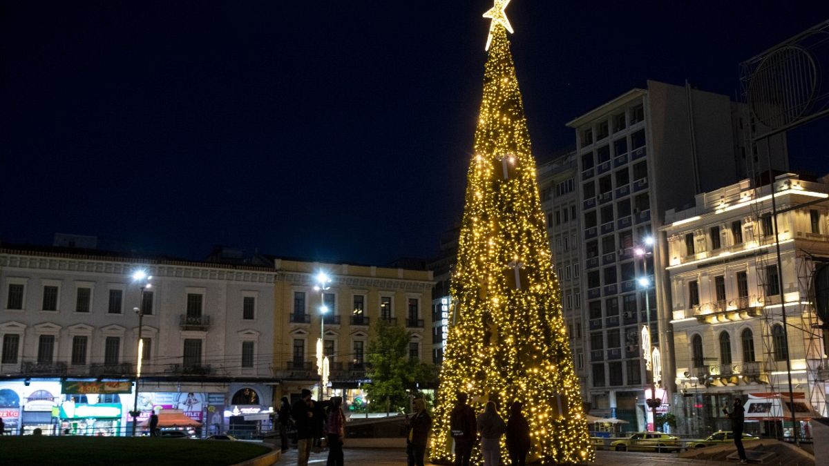 تشدید محدودیت‌های کرونایی در آستانه کریسمس و جشن‌های سال نو در اروپا