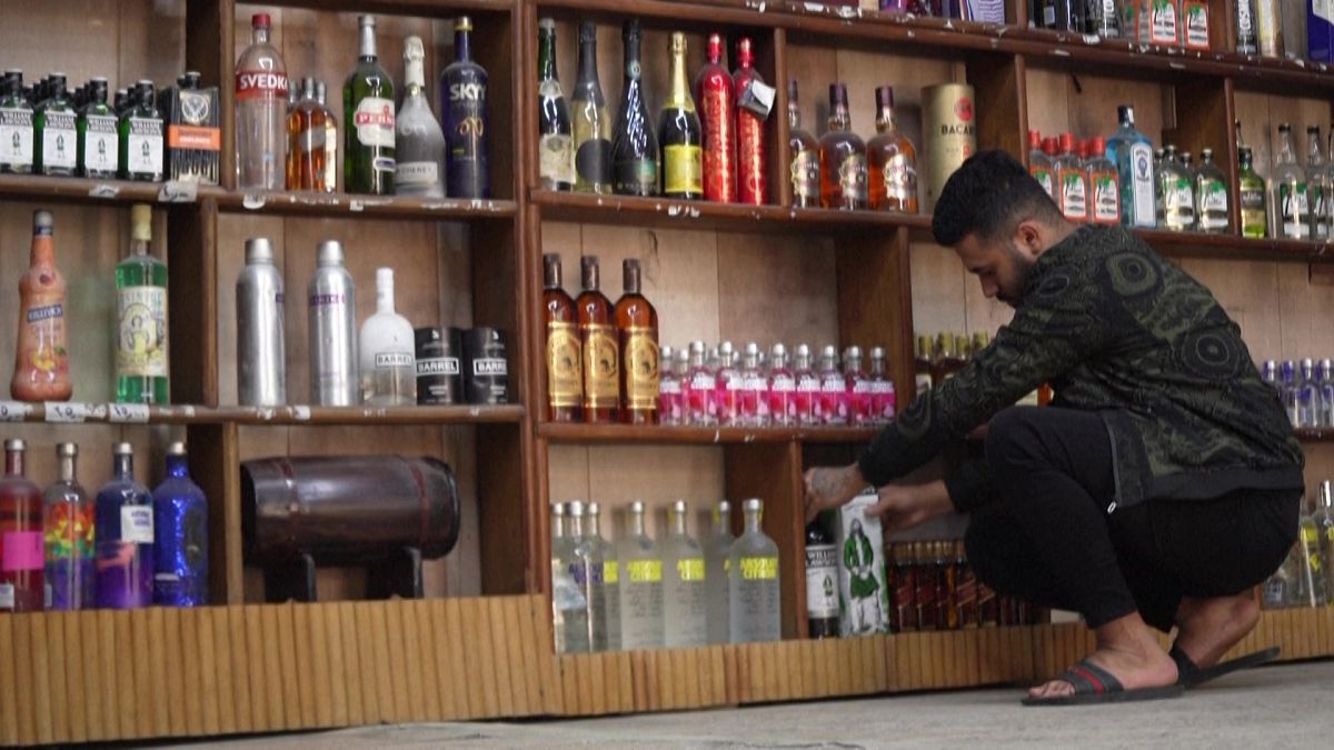 خوف وقلق بعد سلسلة هجمات على محلات المشروبات الكحولية في بغداد