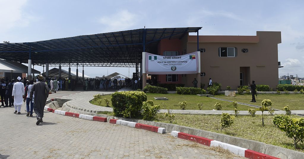 Nigeria to reopen border with Benin for goods trade 