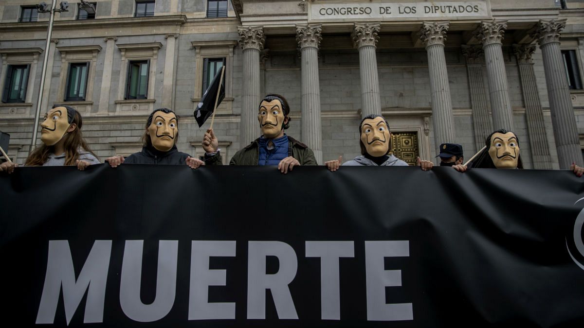 تجمع مخالفان تصویب لایحه اوتانازی(به‌ مرگی) در اسپانیا
