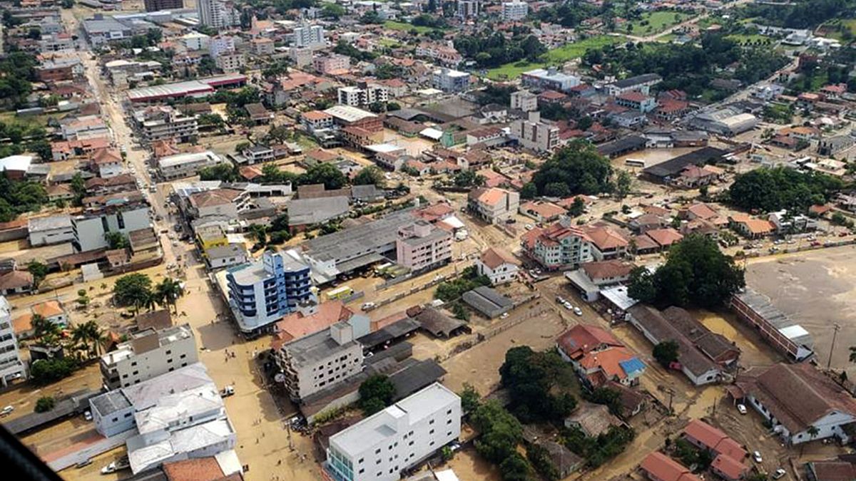 Imagem aérea das inundações no Estado de Santa Catarina
