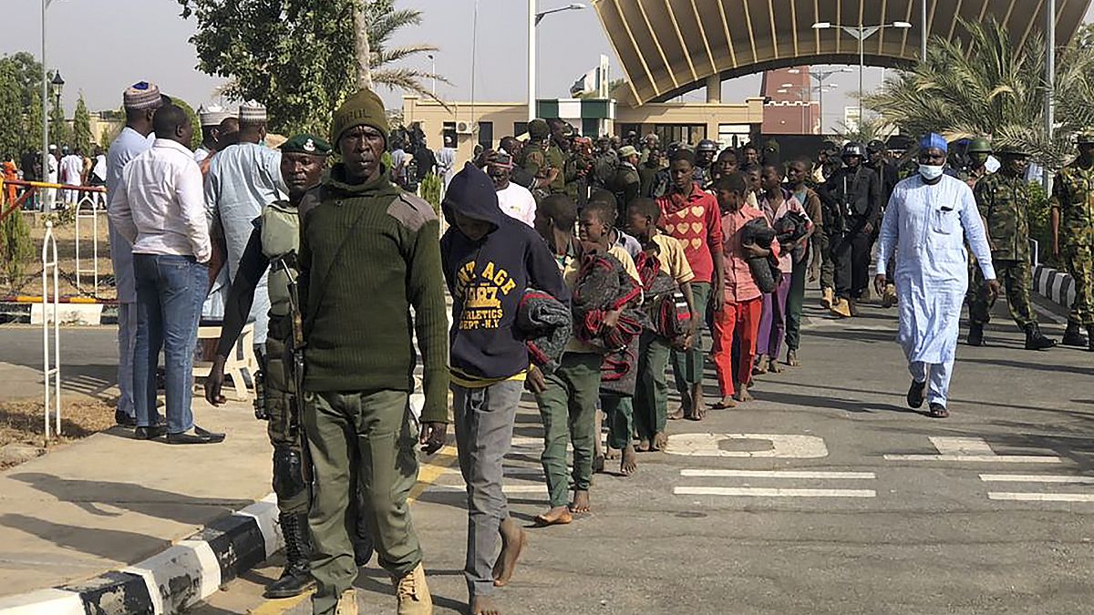 نيجيريا - إطلاق سراح تلاميذ كانوا رهائن